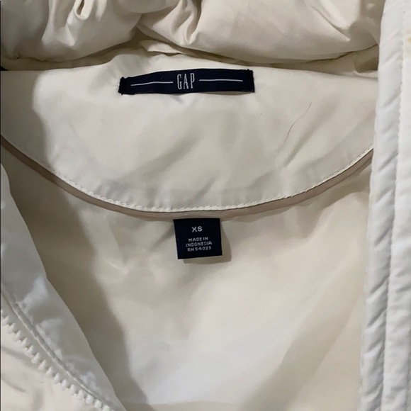 Gap puffer vest - Picture 2 of 7